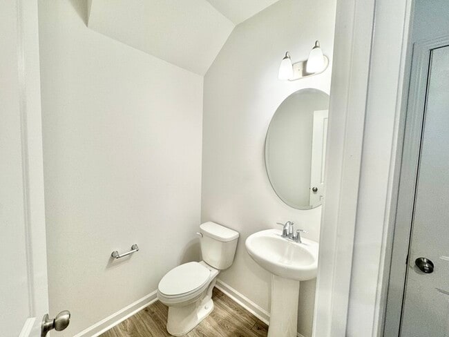 Building Photo - Beautiful Paired Home minutes from I-85 3br 2.5 ba with 2 car garage