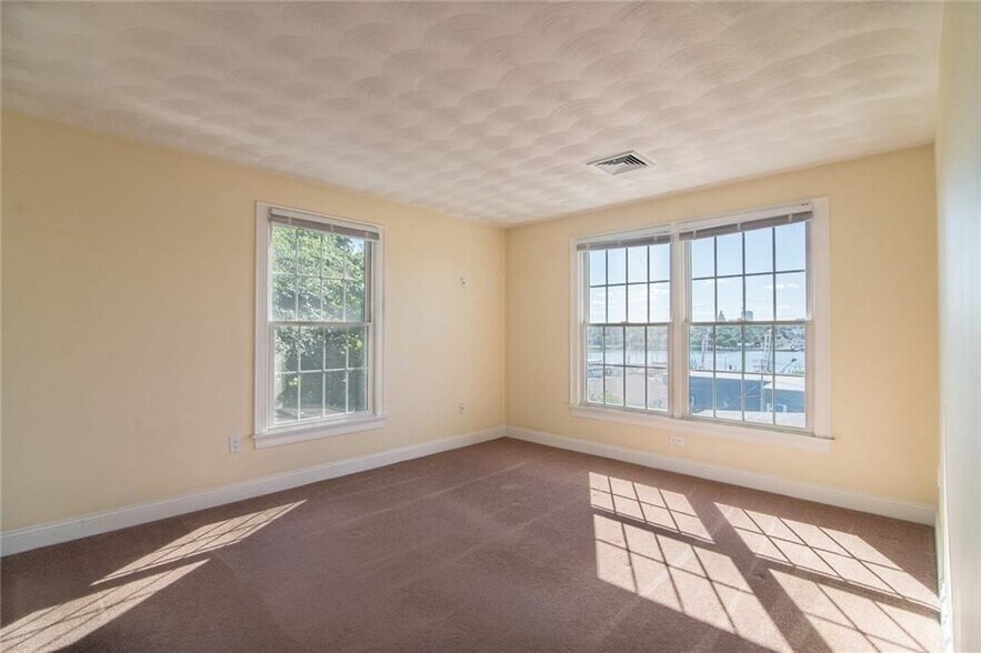 Building Photo - 86 S Brow St