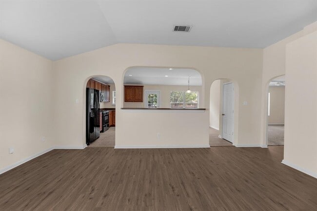 Building Photo - 20612 Farm Pond Ln