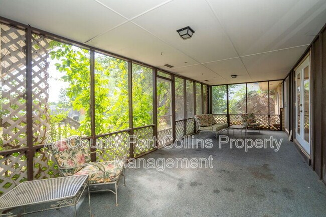 Building Photo - 508 Louise Ln