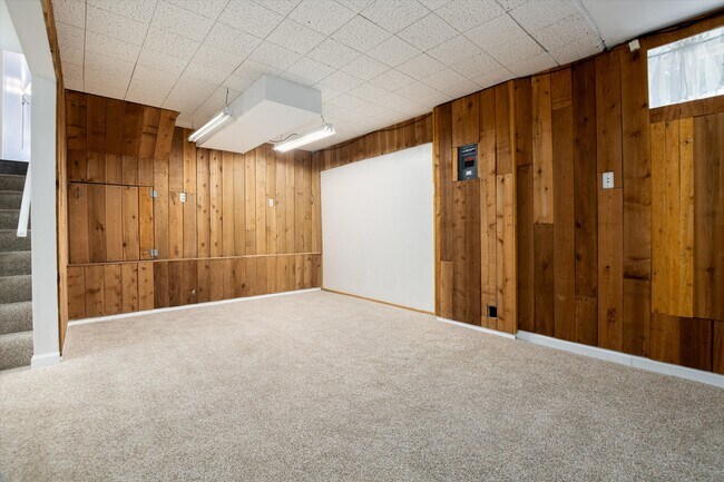 Building Photo - 13123 Spica Dr
