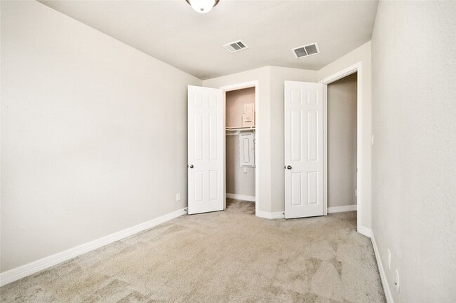 Building Photo - 18225 Crystal Knoll Dr
