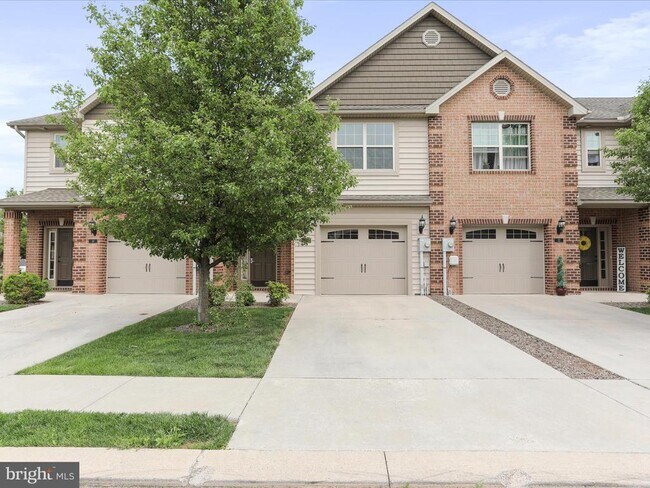 Primary Photo - 20 Delano Dr