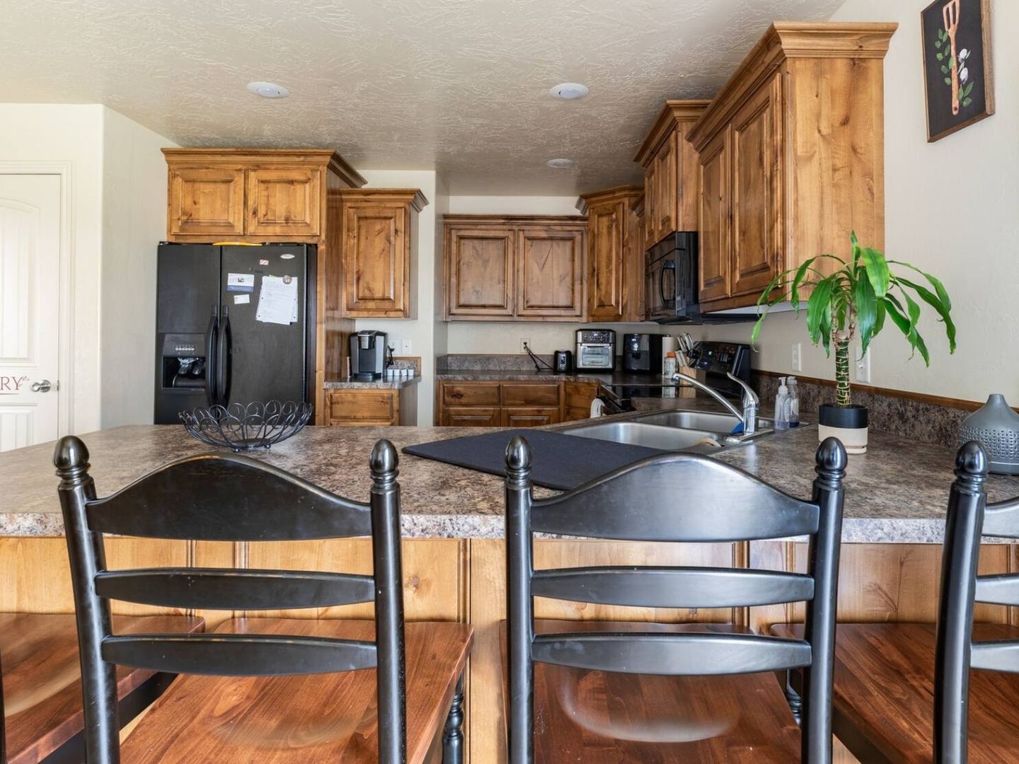 Building Photo - 674 Tanglewood Dr