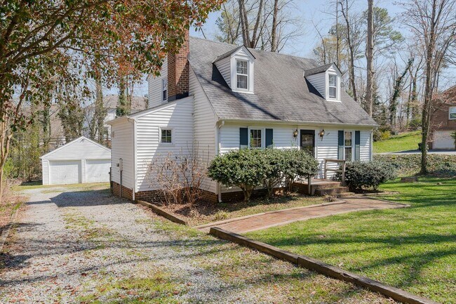 Building Photo - Bon Air Home For Rent