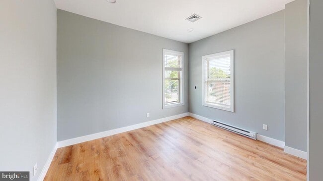 Building Photo - 329 S High St