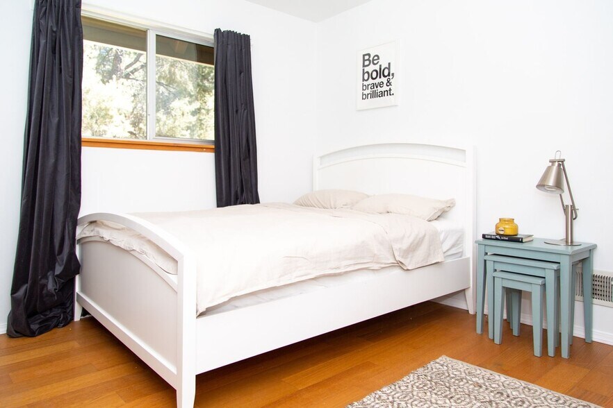 Building Photo - 2235 Ironwood Dr