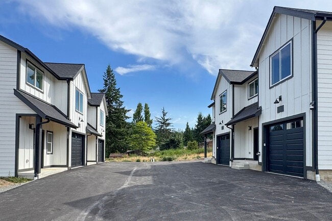 Building Photo - 1106 W Lauridsen Blvd