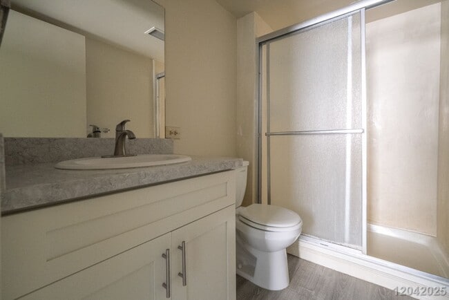 Building Photo - $2700.00 | 2bd/2ba Condominium in Century West (Salt Lake)