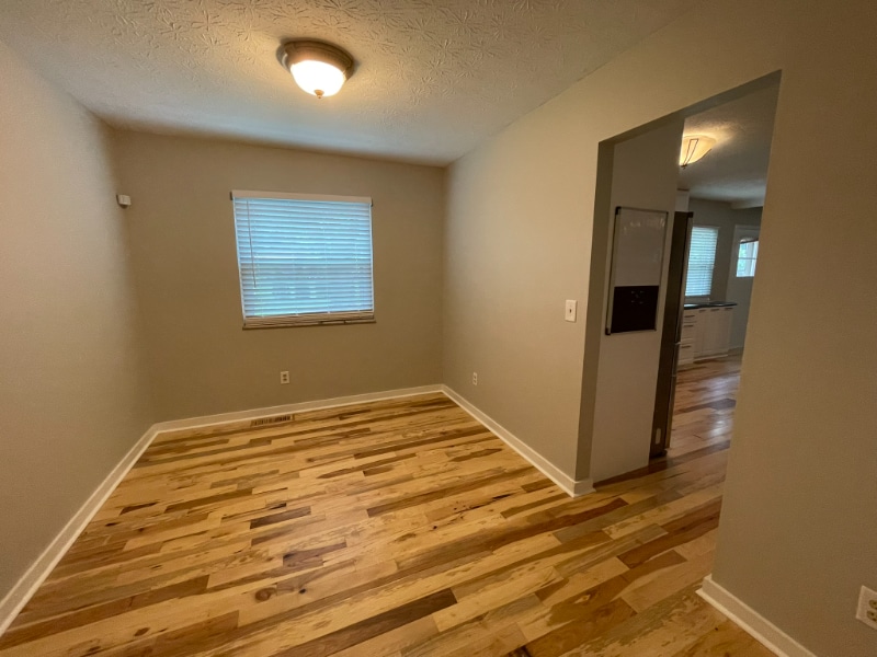 Building Photo - 3211 Creston Ct