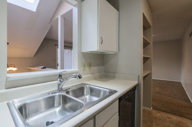 Building Photo - {10919} Quivera Falls Condo + Attached Two...
