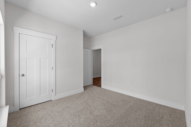 Building Photo - 1905 Noleka Ct