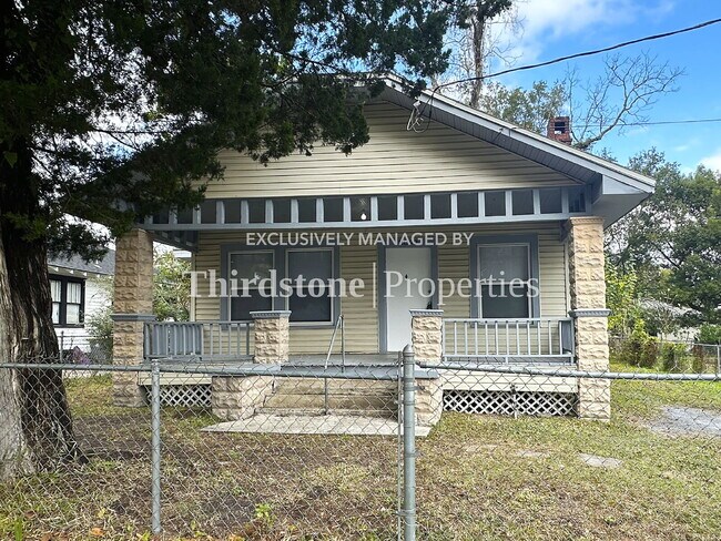 Building Photo - 2899 Dignan St