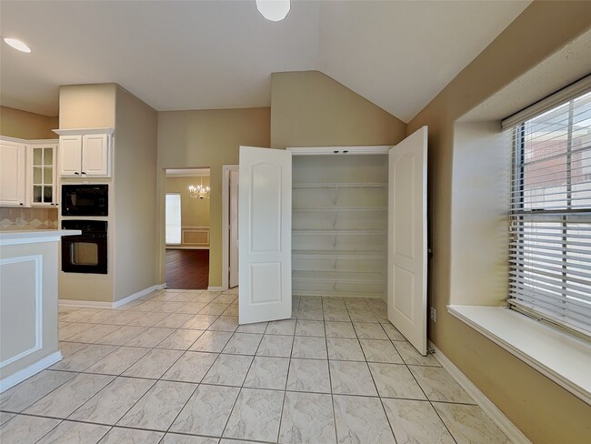 Building Photo - 17302 Lonesome Dove Trail