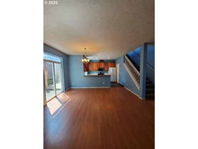 Building Photo - 3 Bedroom Fairview Home, Close to Blue Lak...