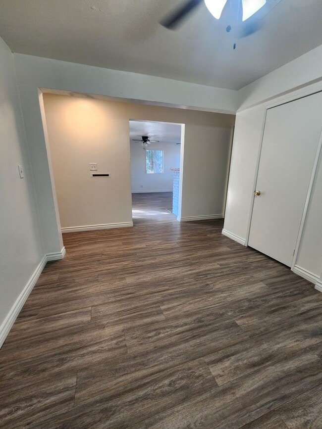 Building Photo - El Cajon: 1 Bedroom Cottage with HUGE Yard...