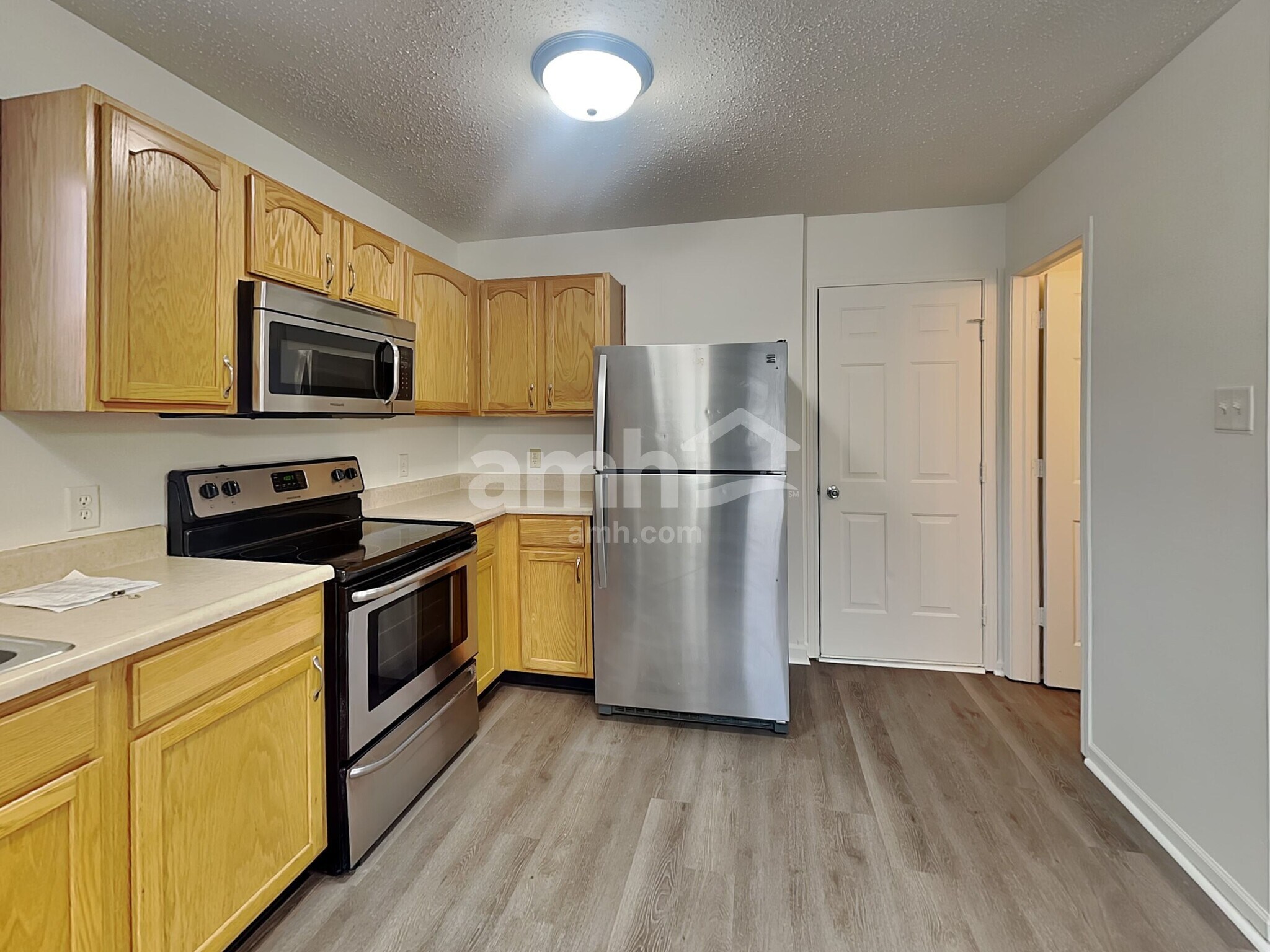 Building Photo - 8404 S Shady Trail Dr