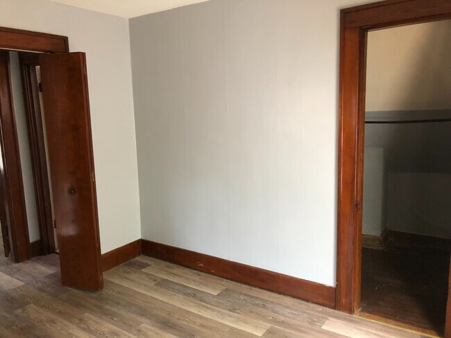 Building Photo - Beautiful 2 Bedroom/2 Bath South End Home ...
