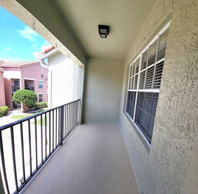 Building Photo - 401 Belmont Pl