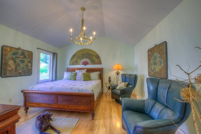 Building Photo - 9 Aspen Rd