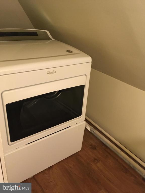 Building Photo - 800 Morgan Ave