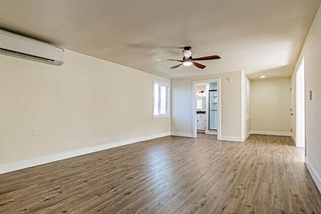 Building Photo - Fully Remodeled 3 Bedroom Home in Historic Oakland