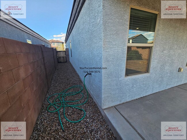 Building Photo - Hanson Ridge - Vail School District - 4/2 Near I-10 and Colossal Cave Rd North