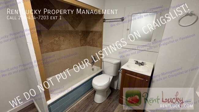 Building Photo - 1522 NE 97th St