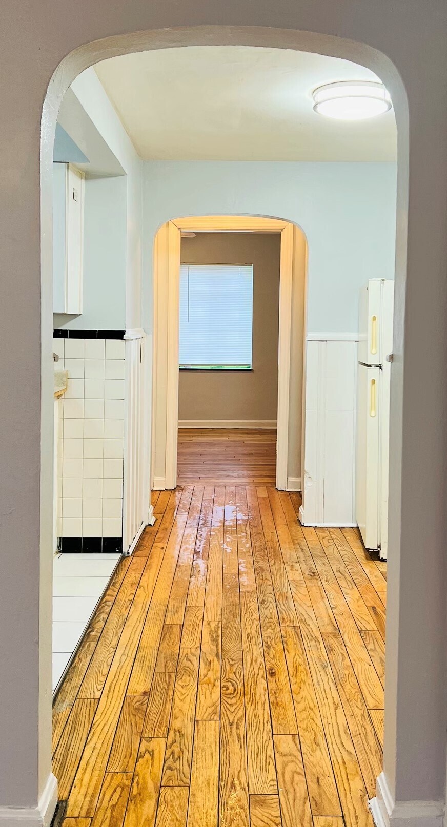 Eat in area - 1623 Summit Rd