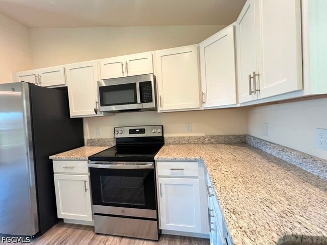 Building Photo - 1173 E Benbow Cir
