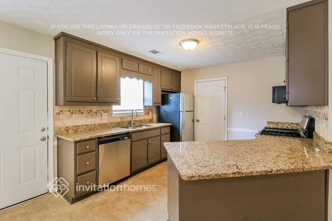 Building Photo - 155 Branchwood Dr