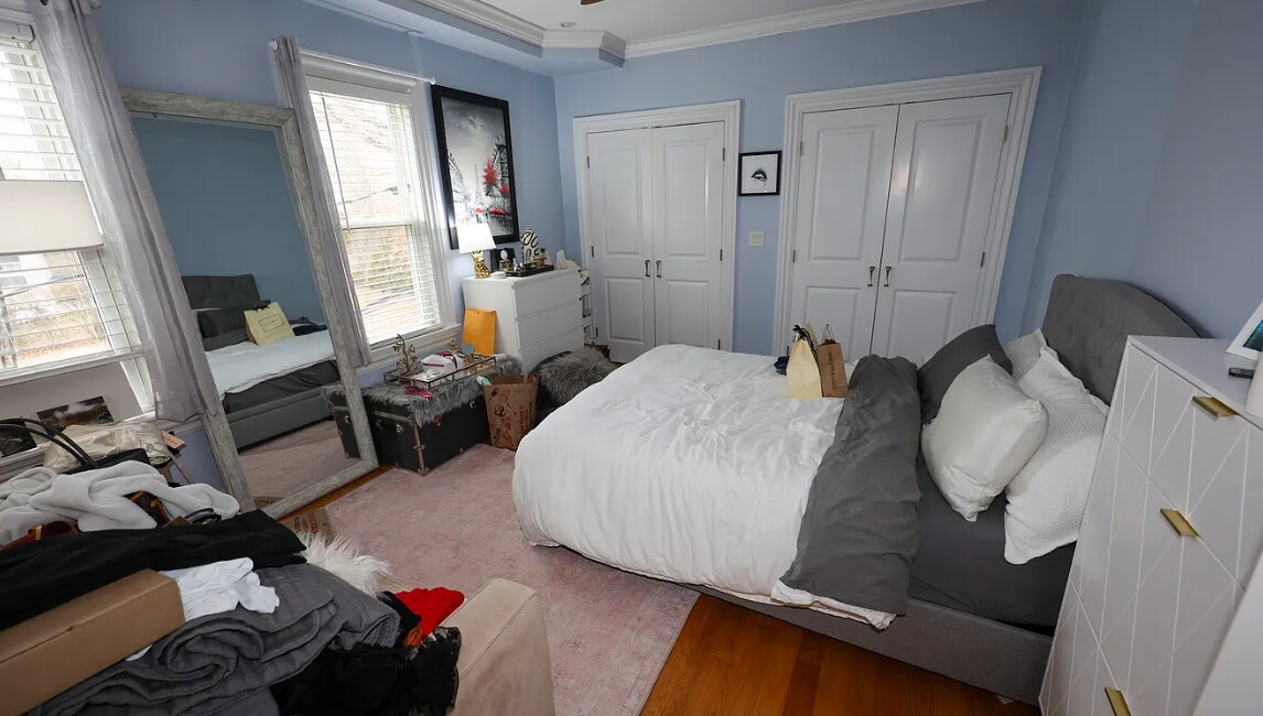 Building Photo - 55 Hobart St