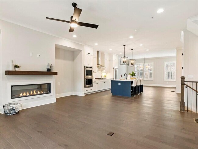 Building Photo - 355 Chiswick Cir