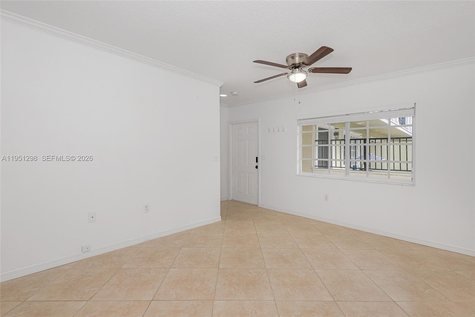 Building Photo - 1000 Palm Trail