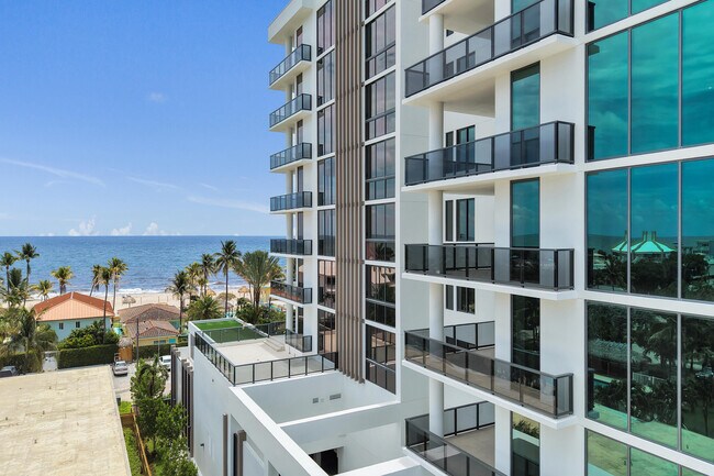Building Photo - 305 Briny Ave