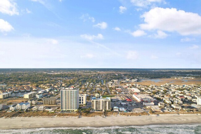 Building Photo - 2200 N Ocean Blvd