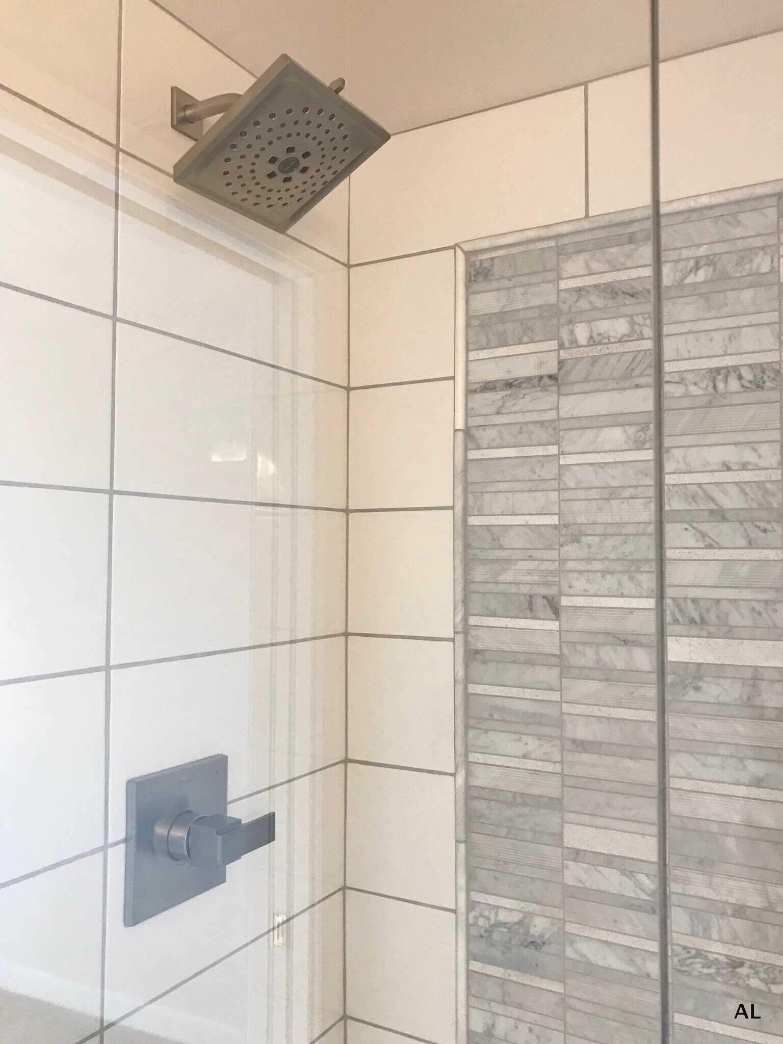 Building Photo - 3300 NE 65th St