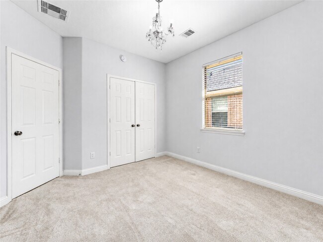 Building Photo - 20138 Jasper Oaks Dr