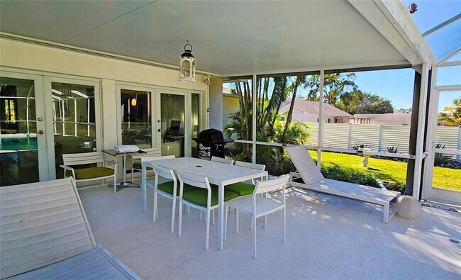 Building Photo - 329 Bernard Ave