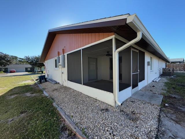 Building Photo - 654 Harvey St