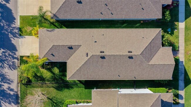 Building Photo - 14912 Caravan Ave