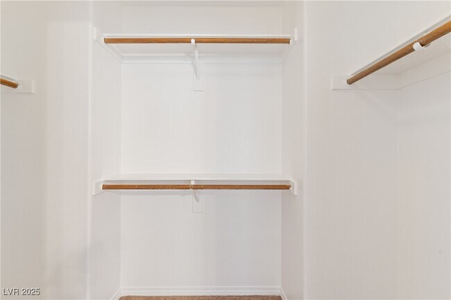 Building Photo - 7268 Vinca Rd