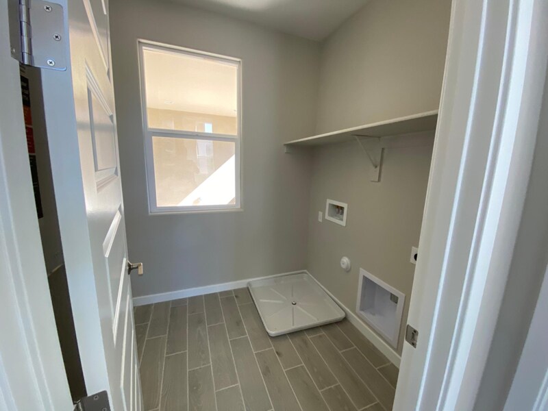 Building Photo - 1312 N Zane Dr