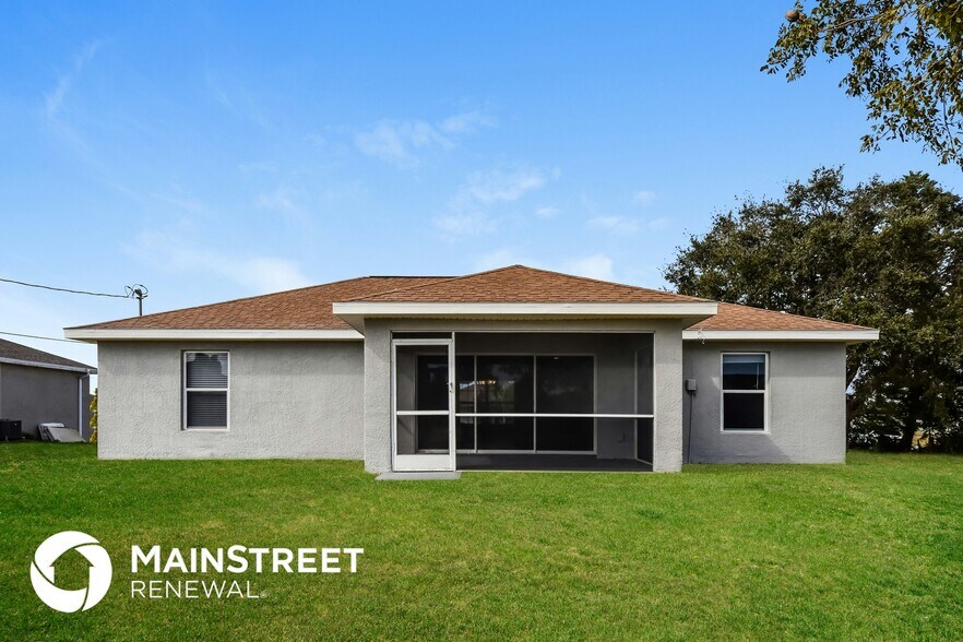 Building Photo - 1629 NW 5th Pl