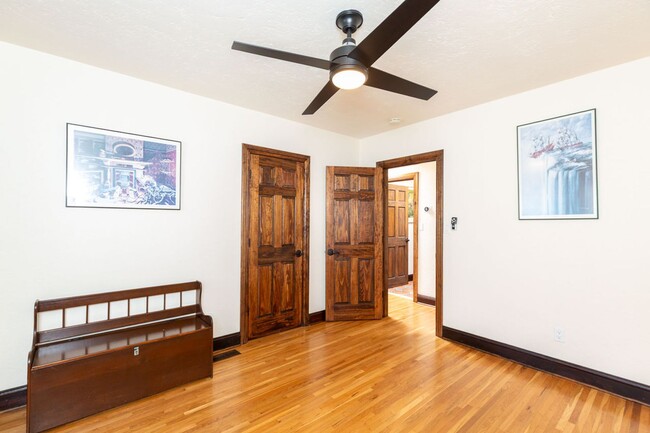 Building Photo - 4 Bed, 3 Bath—Single Family Home in Kensin...
