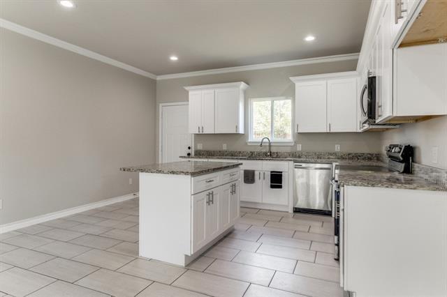 Building Photo - 2917 Victorian Forest Dr