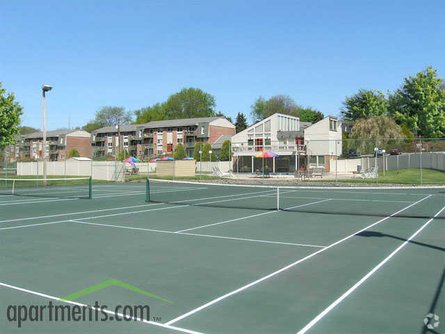 Tennis Courts - Spring Ridge Apartments