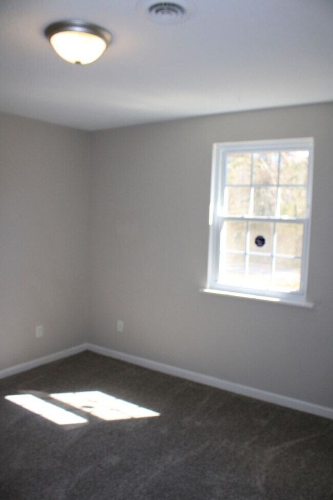 Building Photo - 3517 Byron Pl