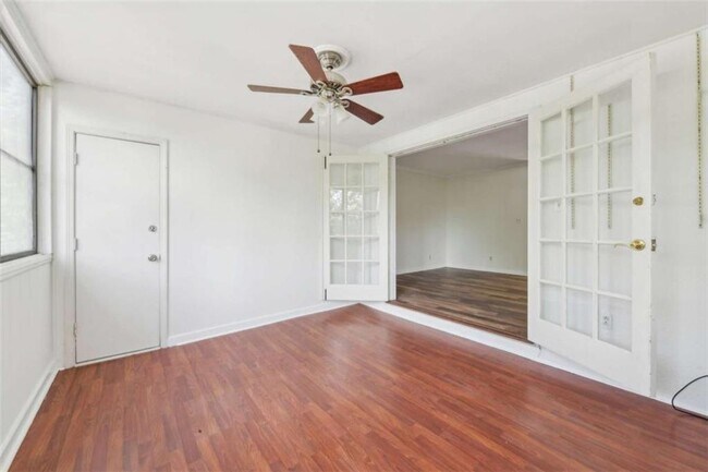 Building Photo - 73 Montre Square NW