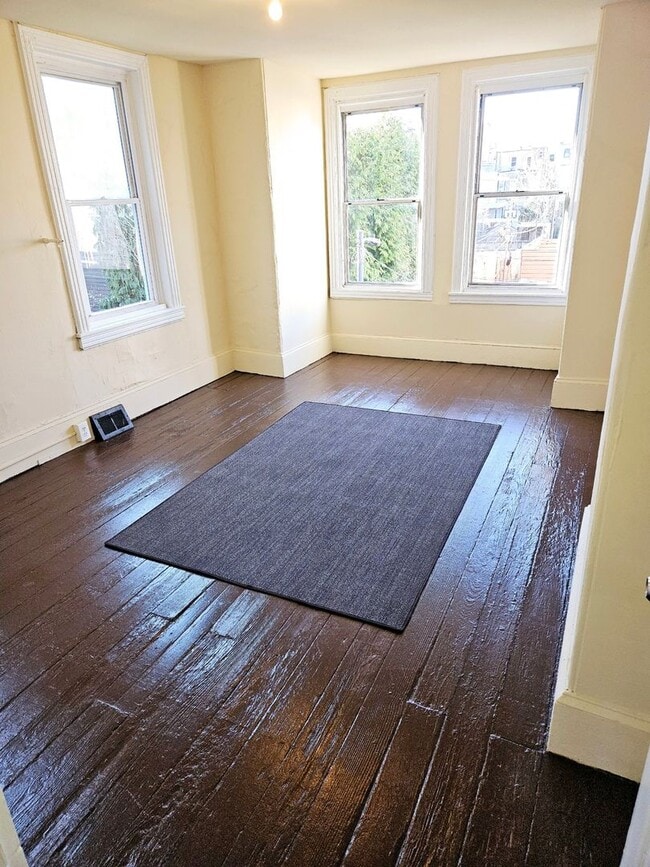 Building Photo - 15th & Wharton-South Philadelphia